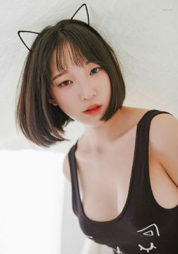 同桌拿黄瓜自慰给我看H小说_DVD高清完整版