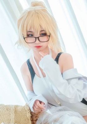 中文字幕日韩制服丝袜伊人久久_国语版完整版