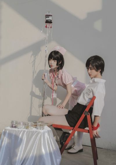 透明服装设计走秀_高清无删减在线观看
