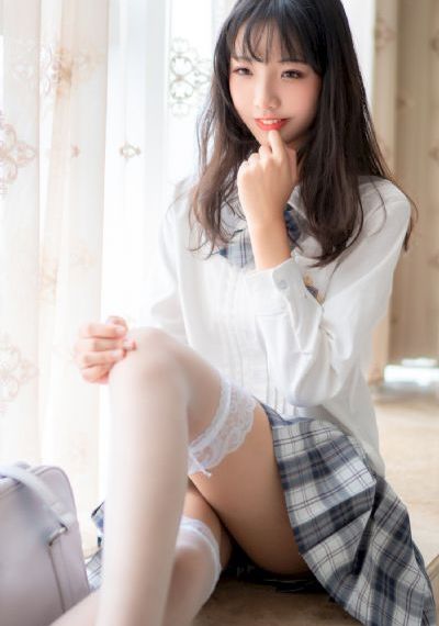 日日摸夜夜摸狠狠摸婷婷_国产剧在线观看完整版